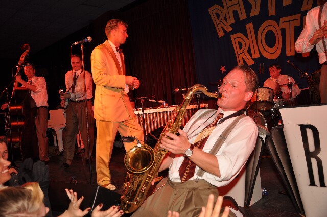 min 2009 11 21 riot 412